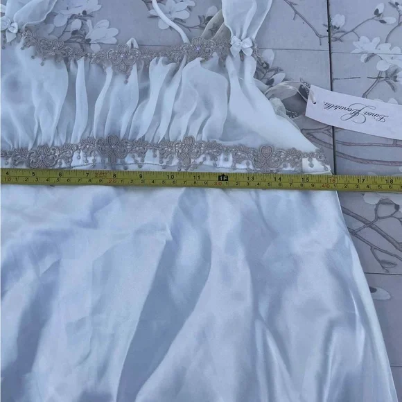 Linea Donatella White and Silver Embellished Dress - Picture 4 of 5